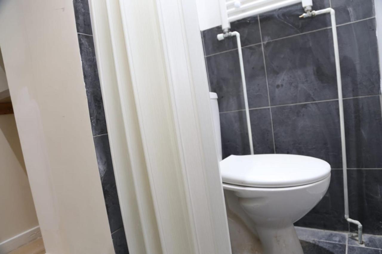 A A Guest Rooms Thamesmead Erith ภายนอก รูปภาพ
